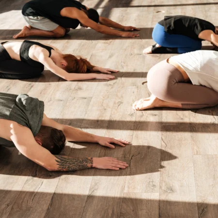 Retraite de yoga pour débutant : Comment bien choisir sa première expérience ?