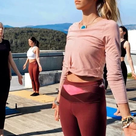Retraite yoga à l&rsquo;étranger : les plus belles destinations pour pratiquer loin de chez soi