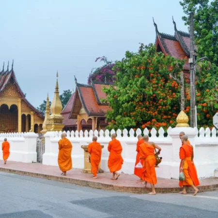 Voyage yoga au Laos Luang Prabang