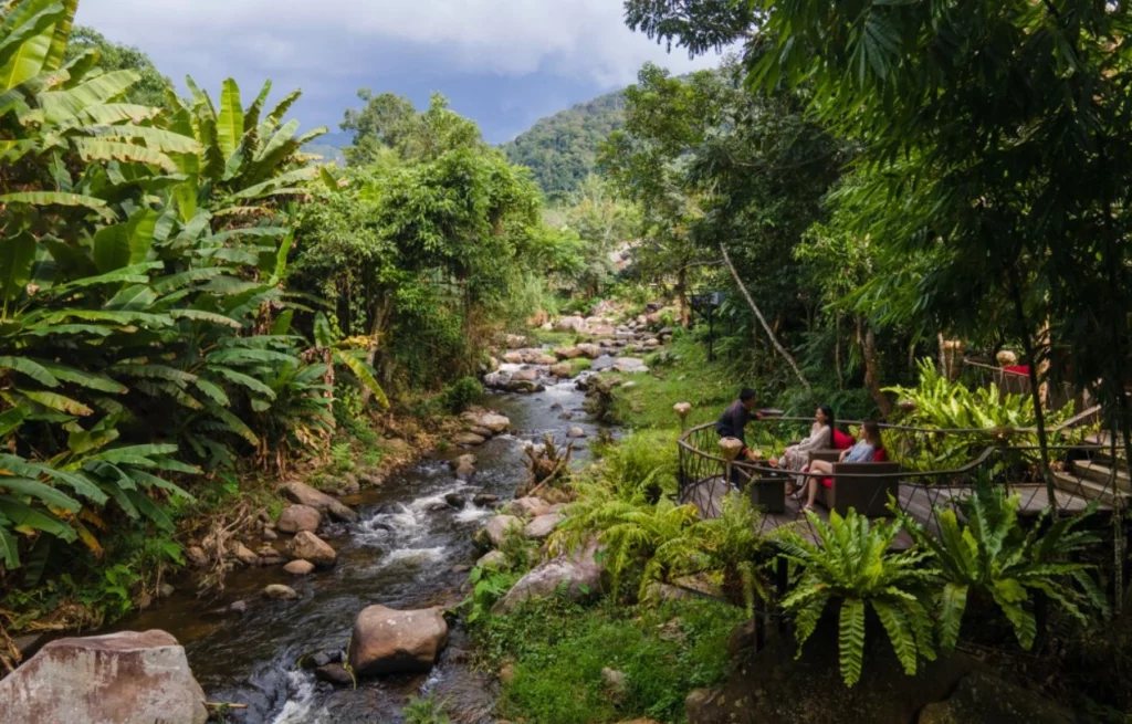 Voyage yoga au Laos Nam Kat Yorla Pa