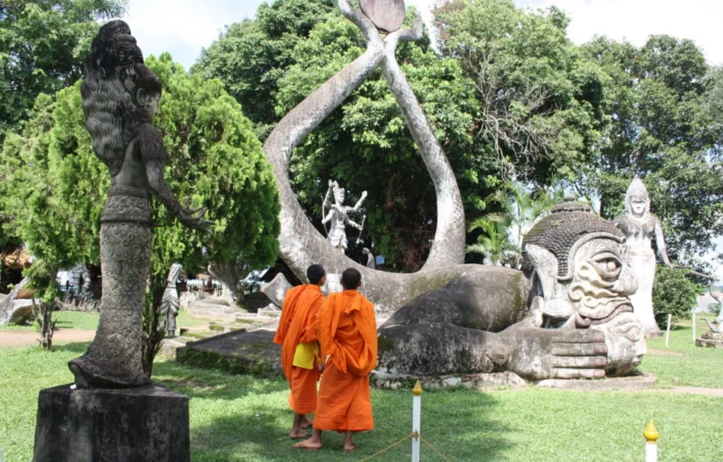 Voyage yoga au Laos Vientiane