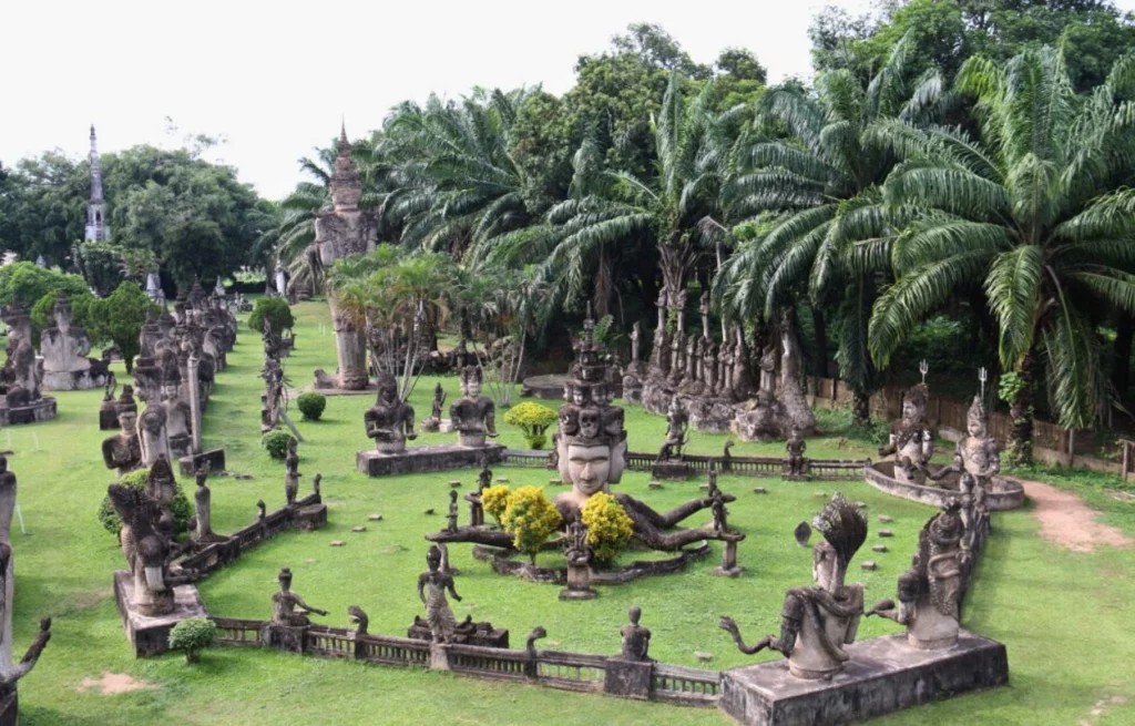 Voyage yoga au Laos Vientiane