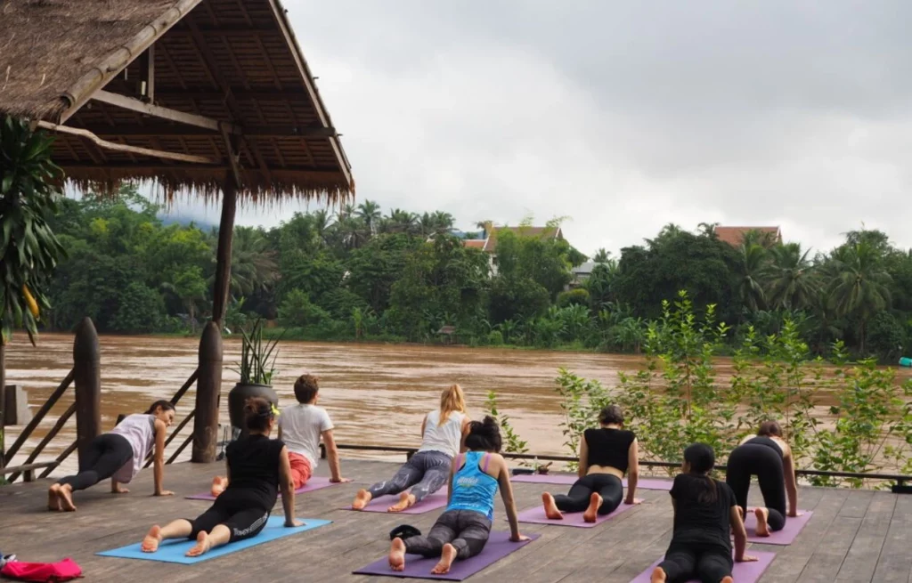 Yoga Laos